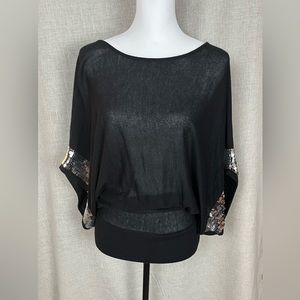 NWOT 2B Bébé Black Top with Sequin Batwing Sleeves, size S